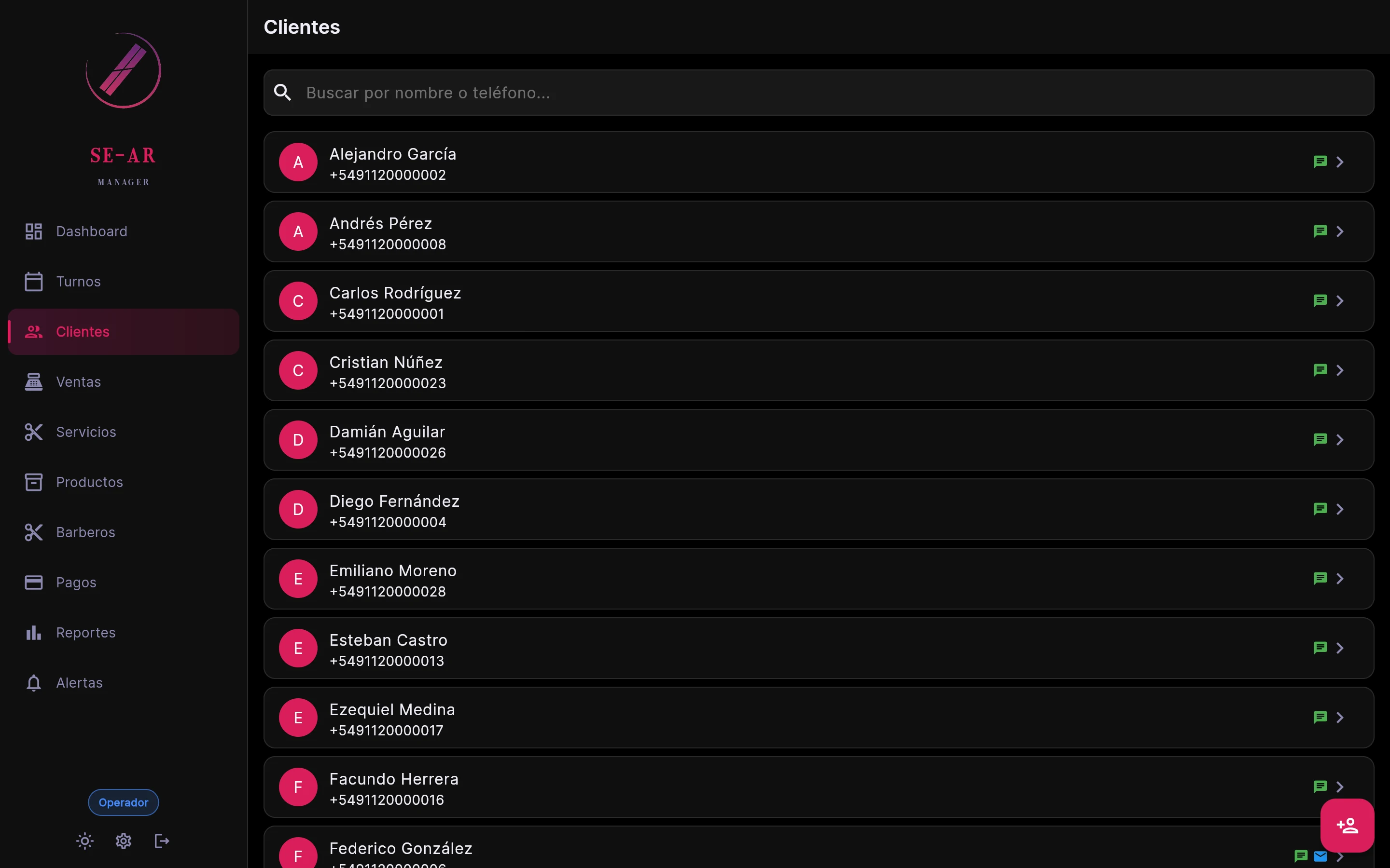 Listado de clientes de SE-AR Manager con búsqueda, avatares y datos de contacto
